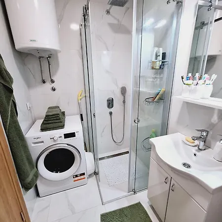 Cvetkovic, Elsa Iii 아파트 즐라티보